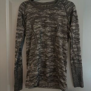 Lululemon Long Sleeve Black & Grey Swiftly Tech